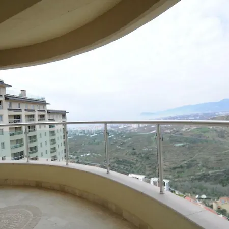 Gold City 2b2b Penthouse Main Building With Free Aqua Park Apartment