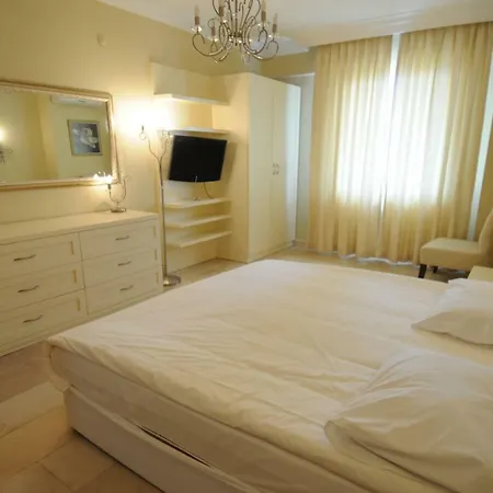 Apartment Gold City 2b2b Penthouse Main Building With Free Aqua Park *